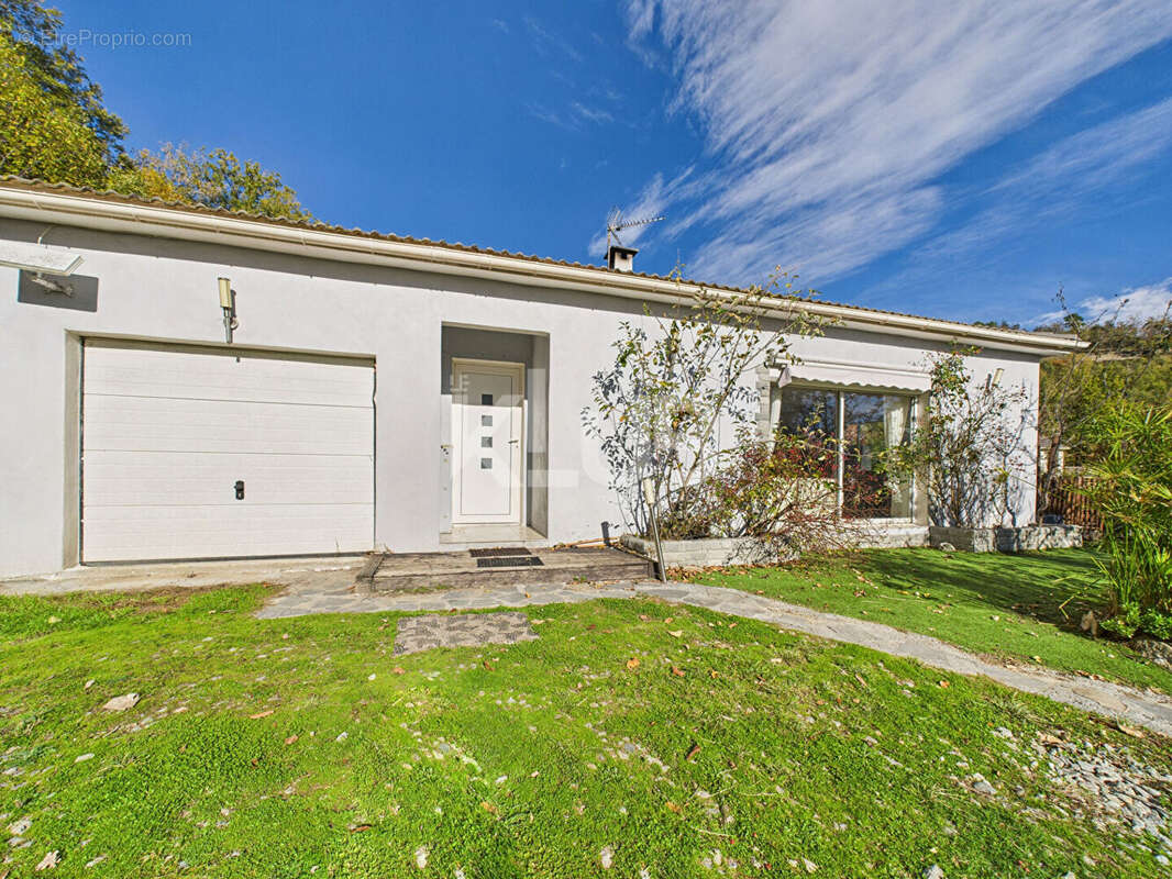 Maison à SANTO-PIETRO-DI-VENACO