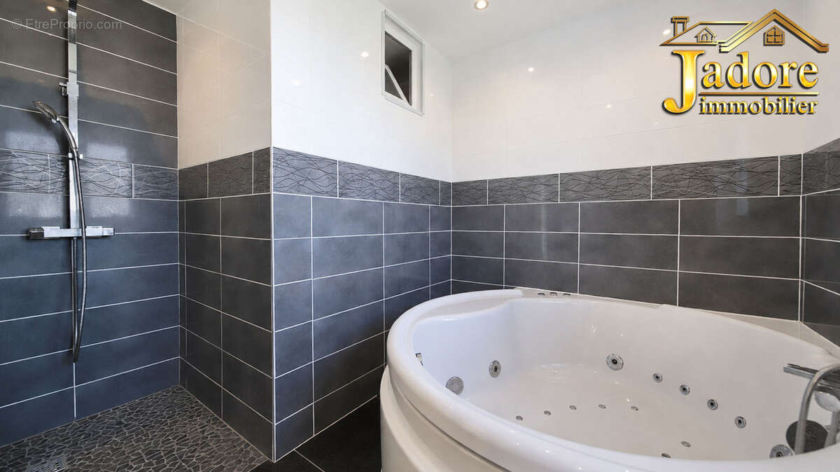 Superbe maison renovee type plain pied - photo 20