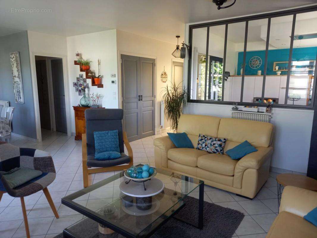 Maison à LA MEMBROLLE-SUR-CHOISILLE