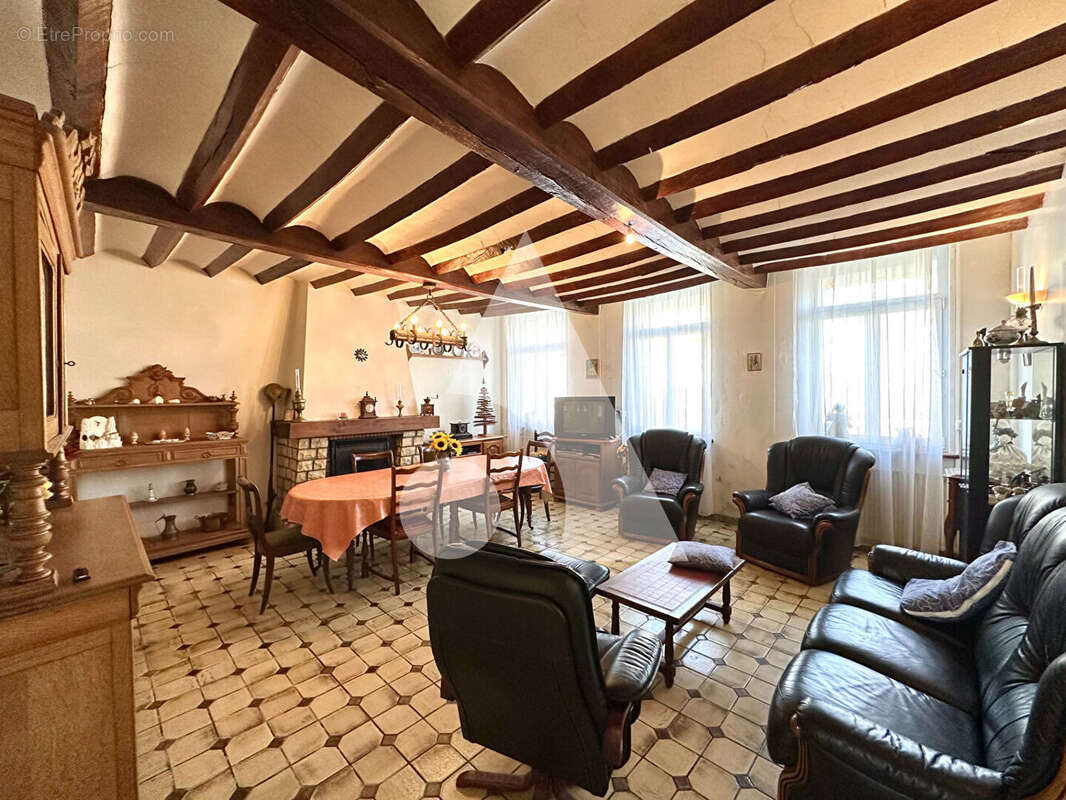 Maison à FRESNES-SUR-ESCAUT