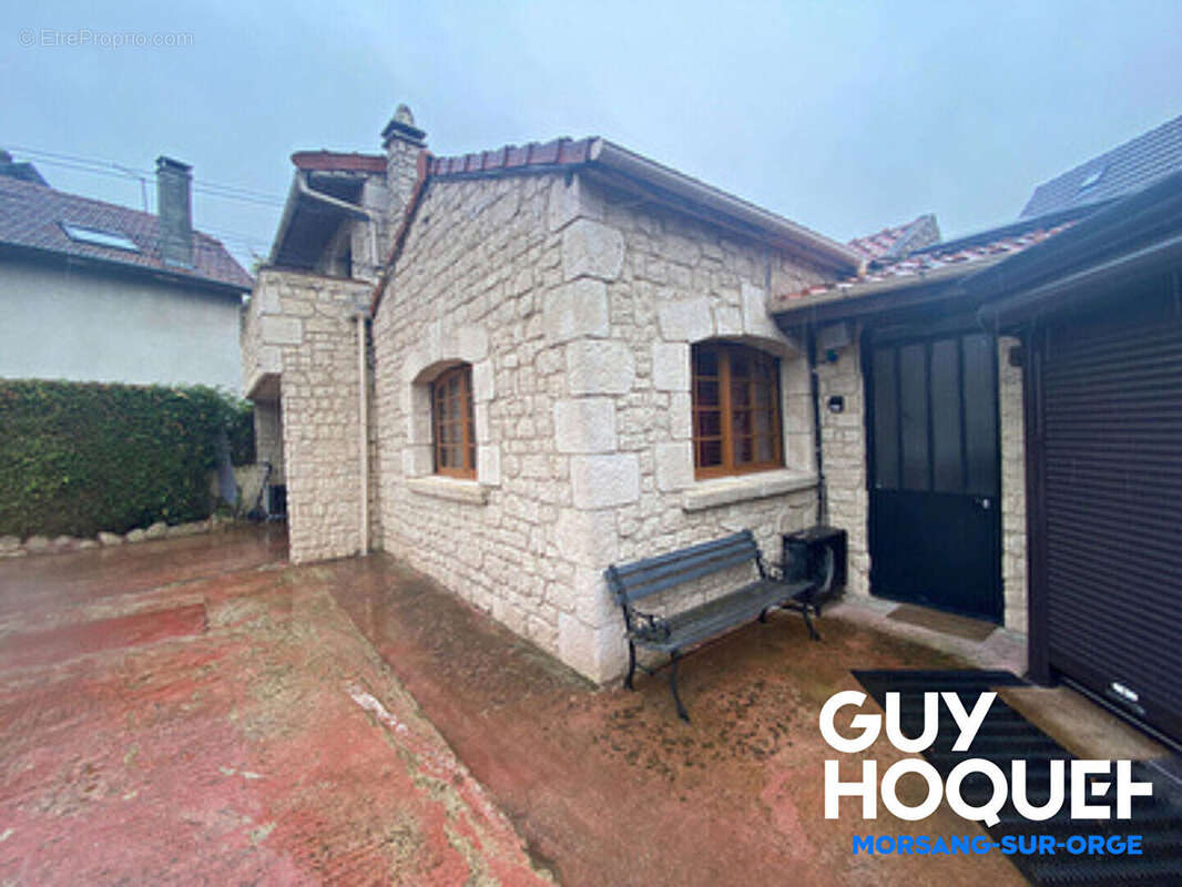 Appartement à PARAY-VIEILLE-POSTE