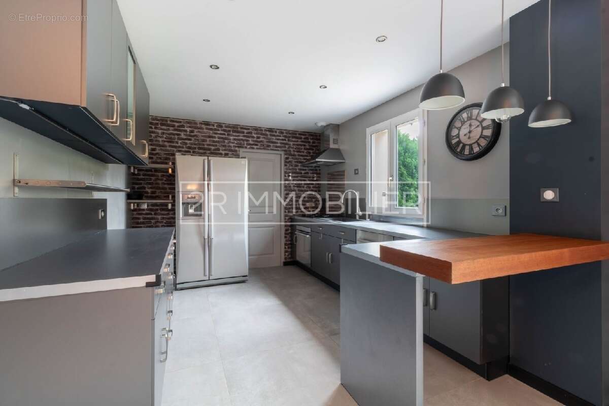 Maison à THORIGNY-SUR-MARNE