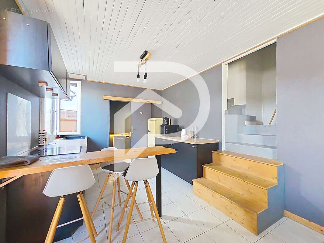 Maison T8 Coup de coeur avec volumes exceptionnels et appartement indépendant - Brax Centre - photo 11
