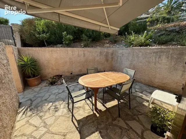 BANDOL quartier résidentiel très prisé vue mer agréable villa avec piscine - photo 10