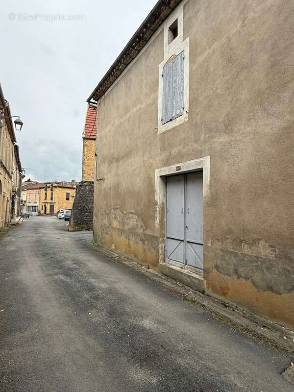 Maison à LACAPELLE-BIRON