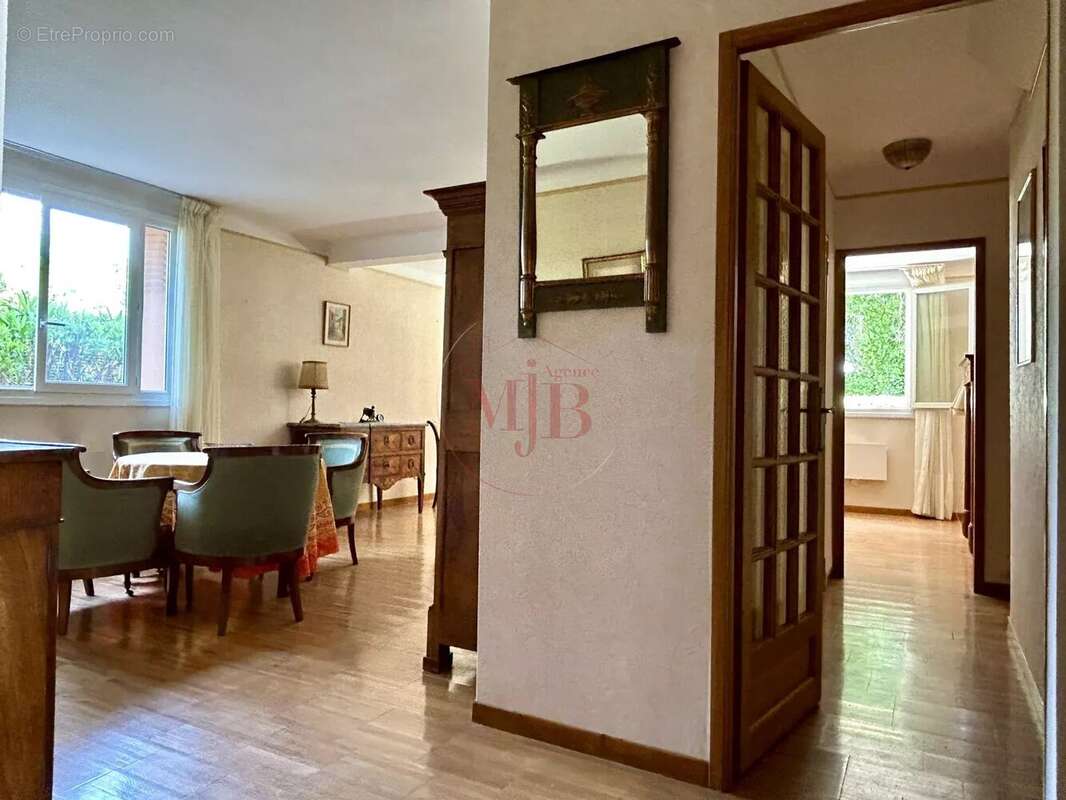 Appartement à AIX-EN-PROVENCE