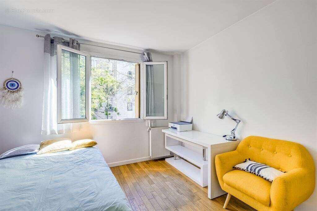 Appartement à PARIS-20E