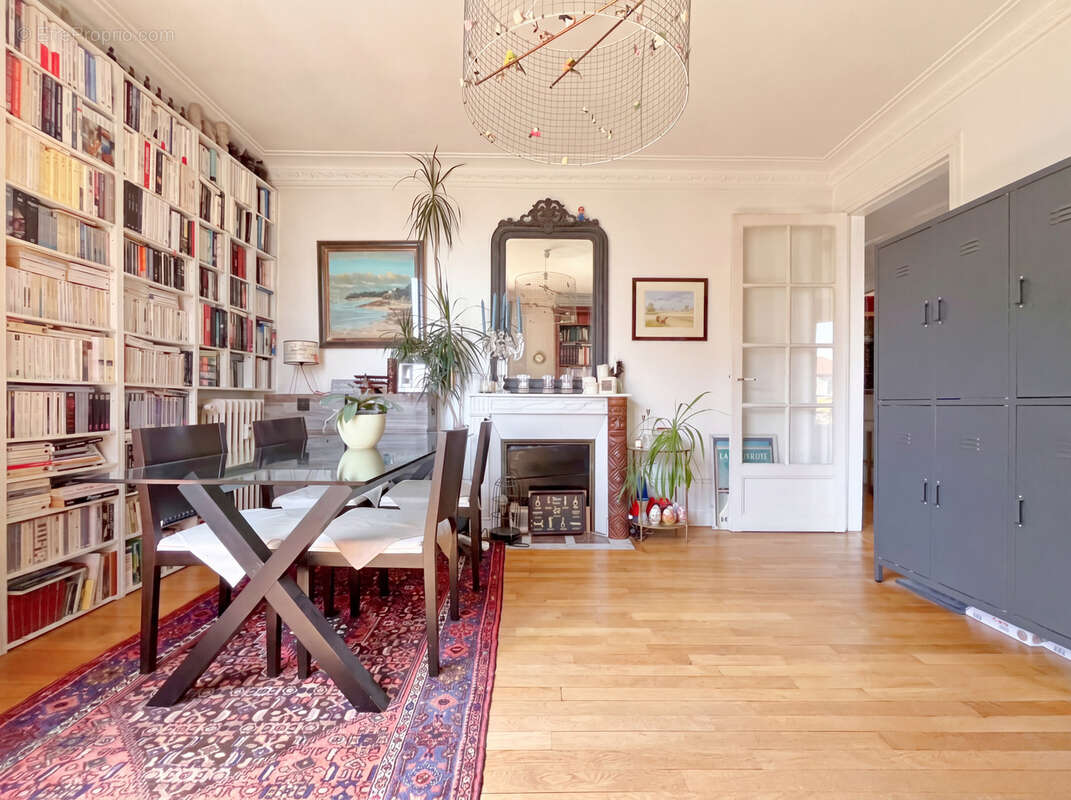 Appartement à ASNIERES-SUR-SEINE