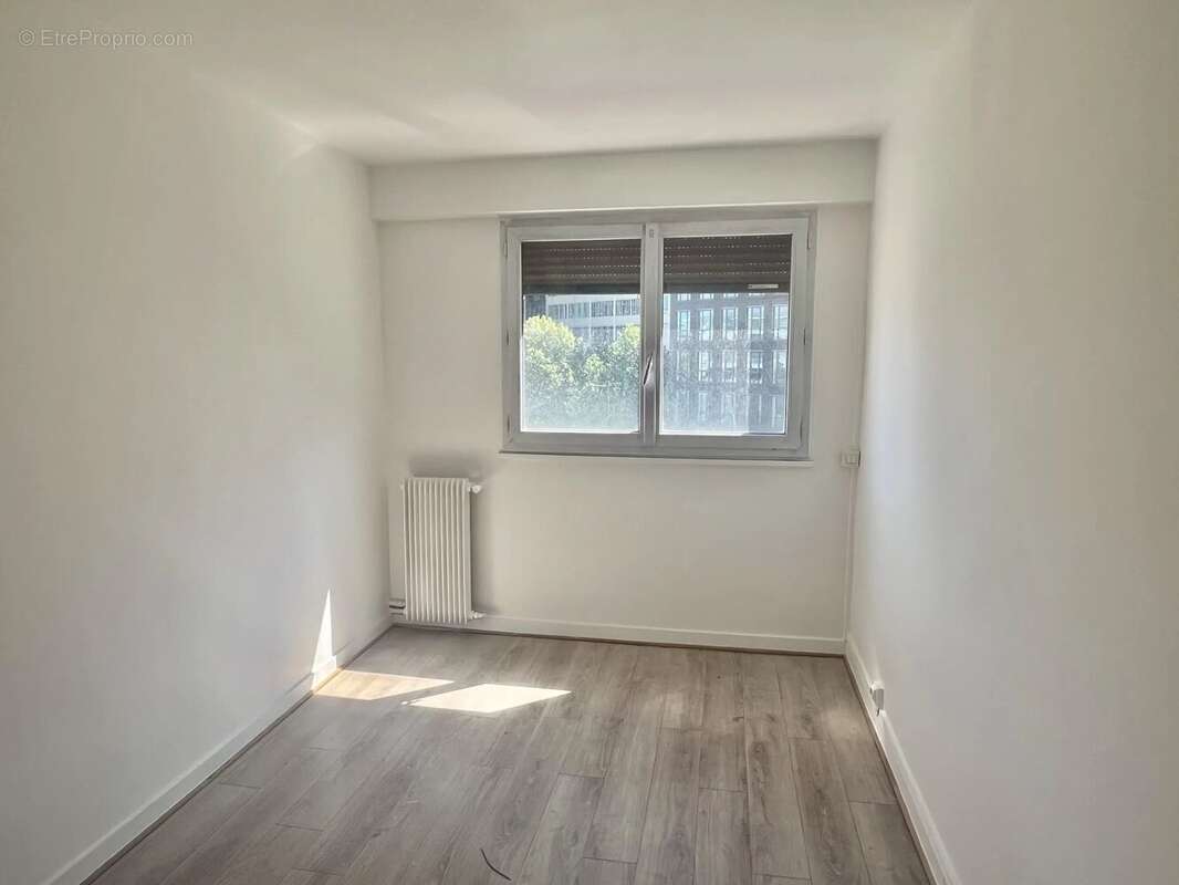 Appartement à MONTROUGE