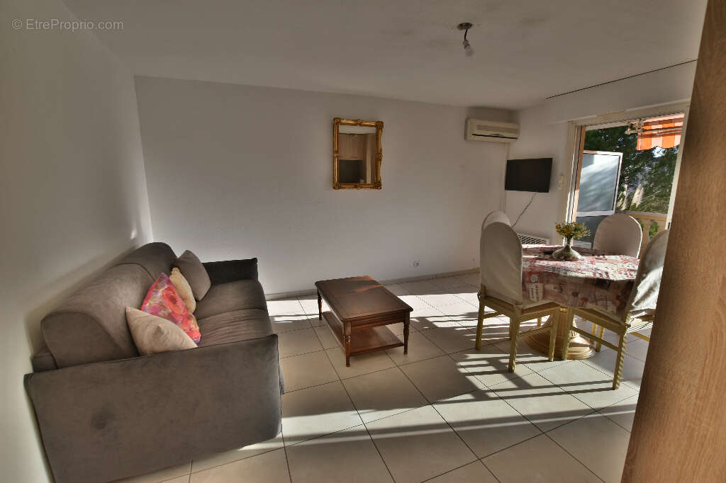 Appartement à FREJUS