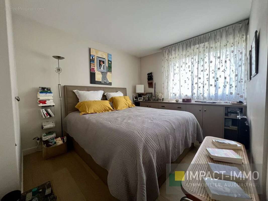 Appartement à SURESNES