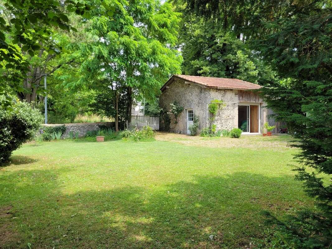 Maison à FARGUES-SUR-OURBISE