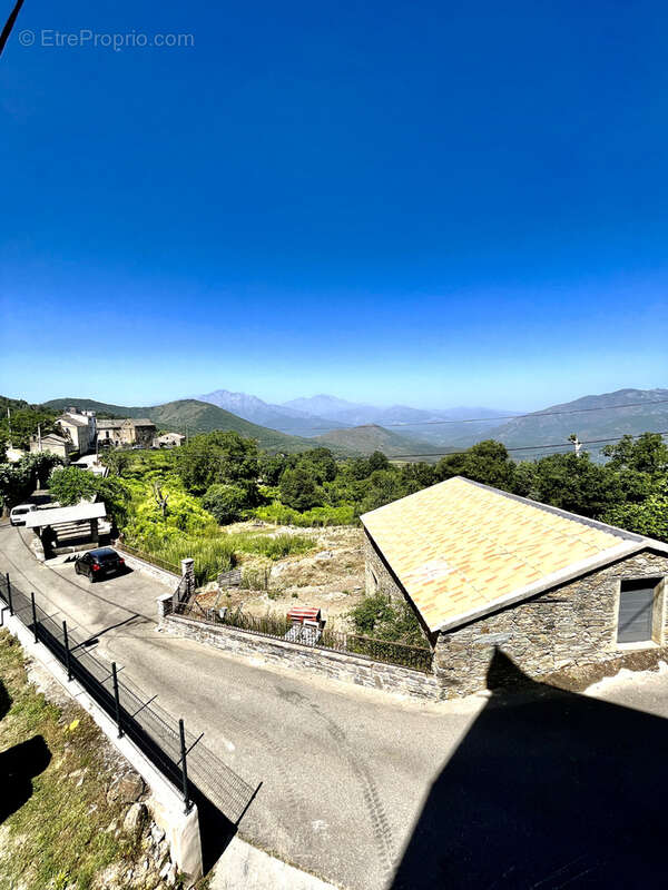 Appartement à VALLE-DI-ROSTINO