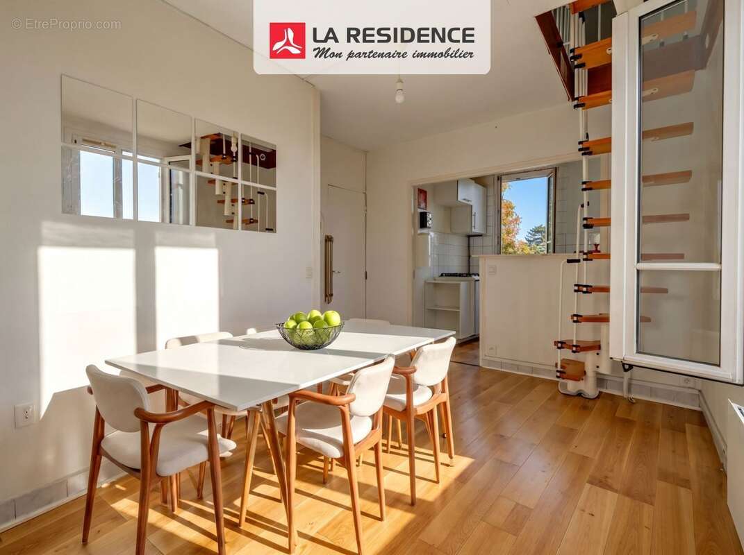 Appartement à BEAUCHAMP