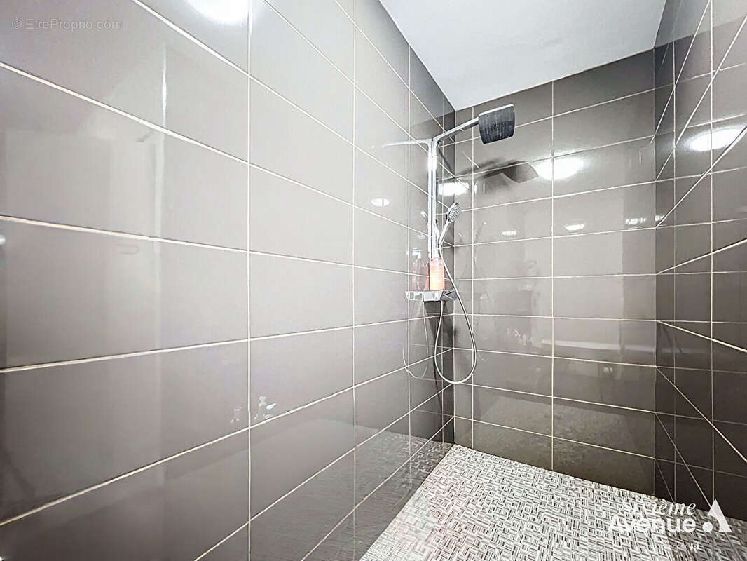 Appartement à SAINT-SYMPHORIEN-D'OZON