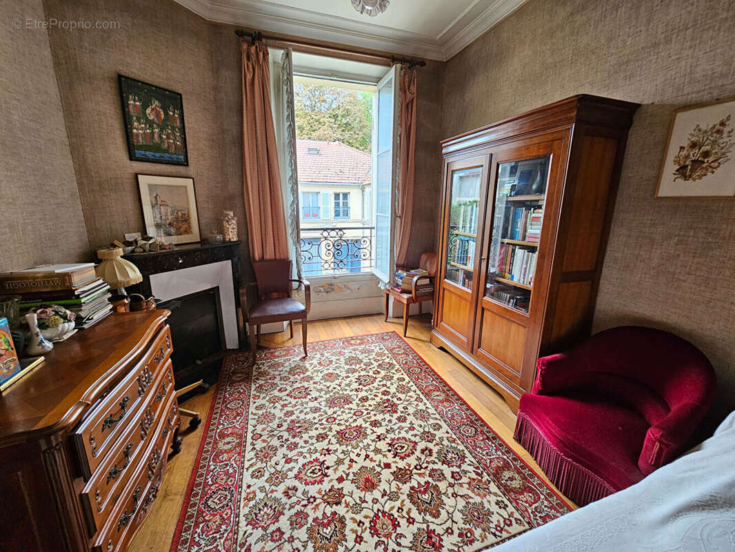 Appartement Versailles 3 pièce(s) 48.64 m2 - photo 2