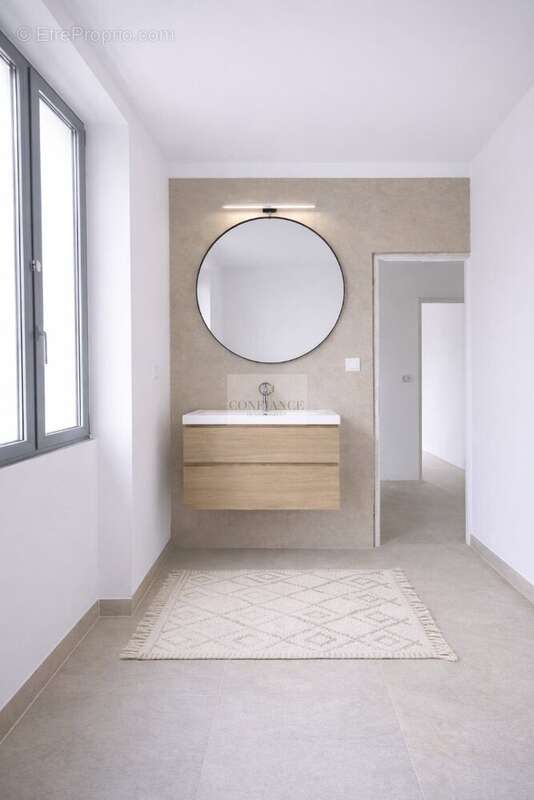 Appartement à LA TURBIE