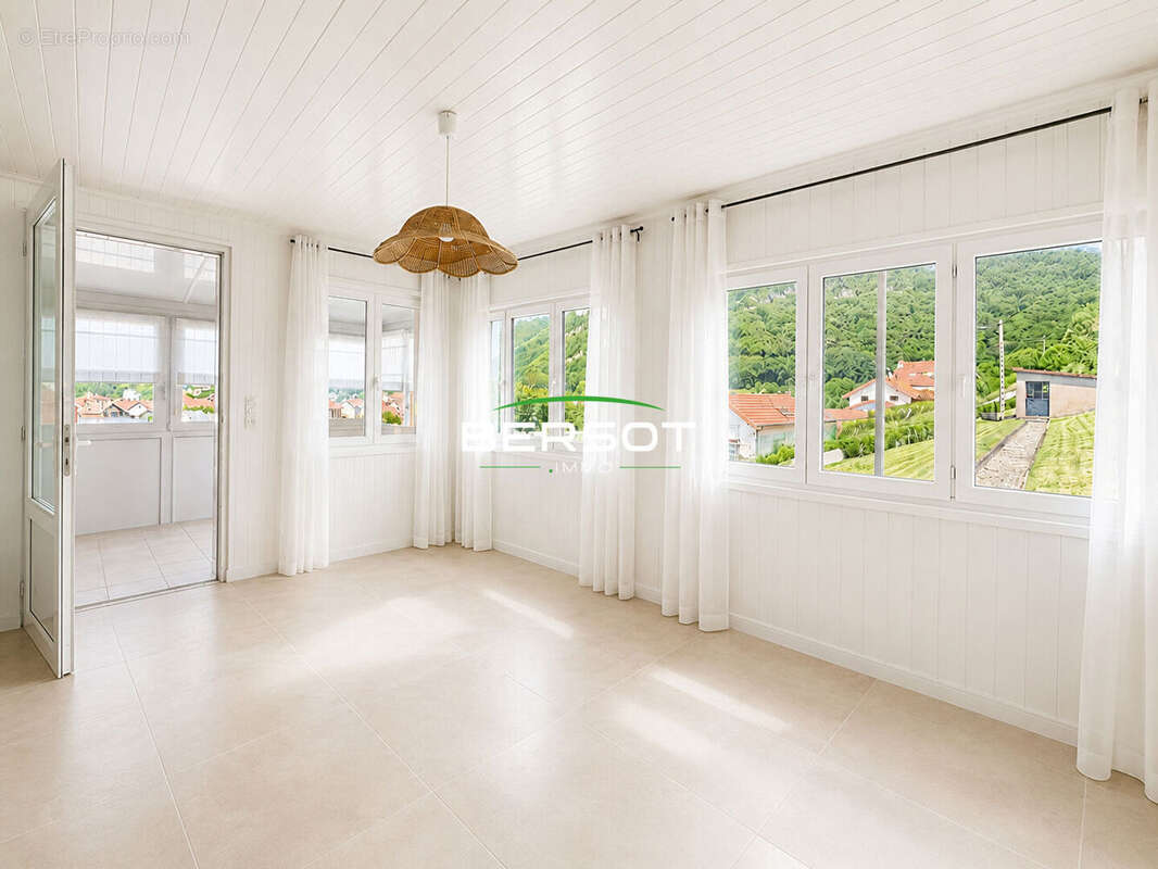 Grande maison 4 chambres Terrain 15 ares - Pont De Roide - photo 4