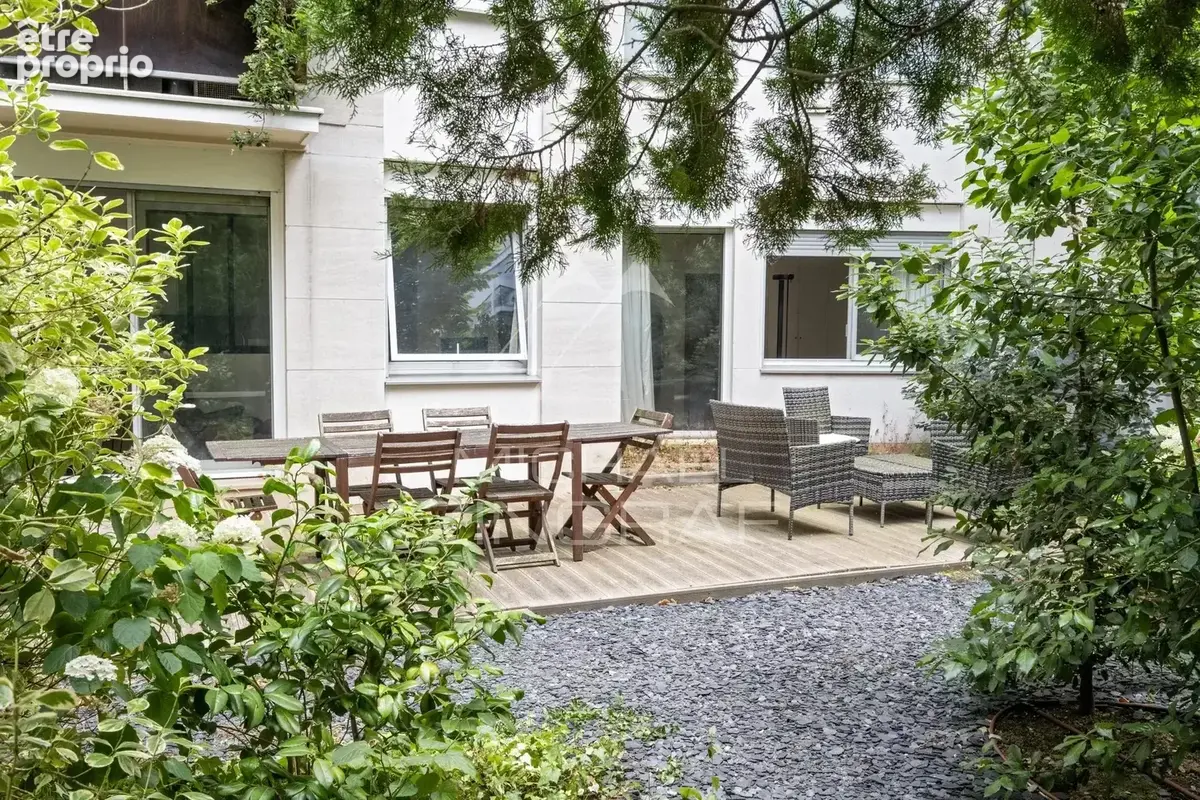 A vendre - 2 Pièces - Inkermann-  Jardin - Lycée Pasteur- Bon état - photo 3