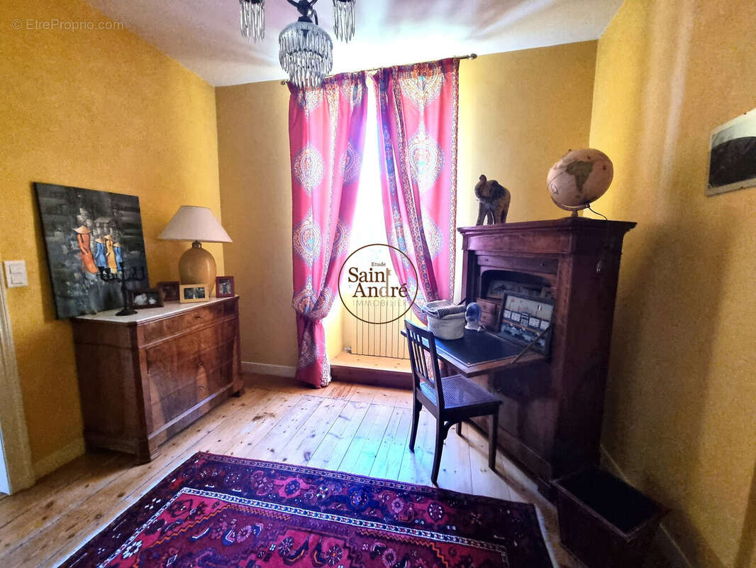Maison 300 m² à L'isle-D'espagnac  - photo 8