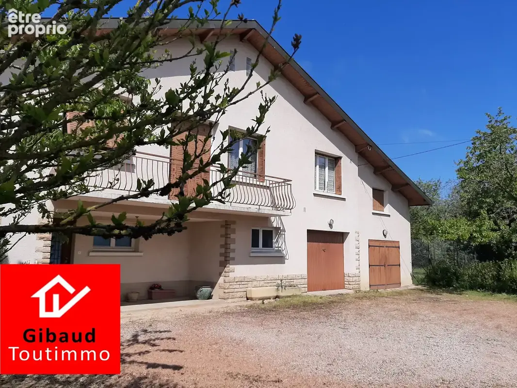 Maison à BAGE-LA-VILLE