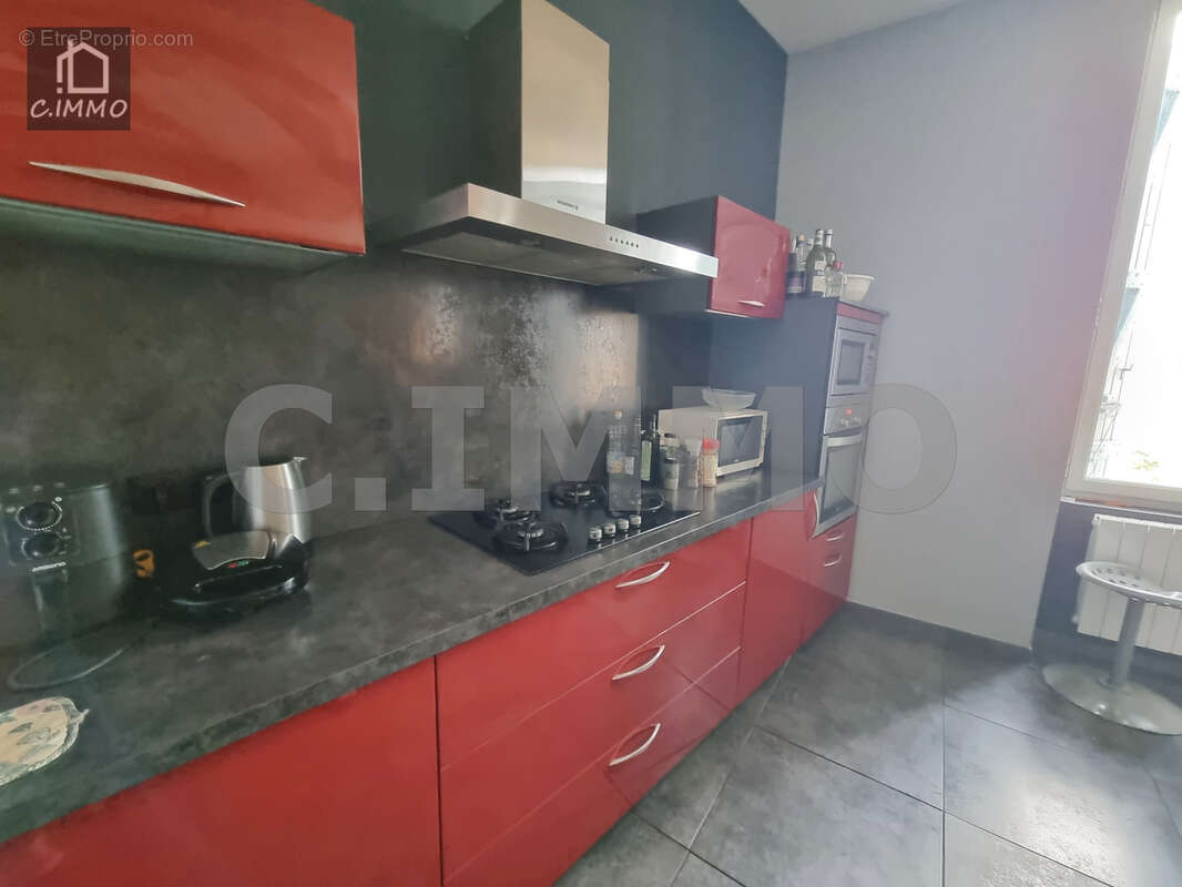 Appartement à ABEILHAN