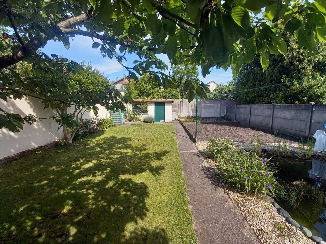 Maison à AULNAY-SOUS-BOIS
