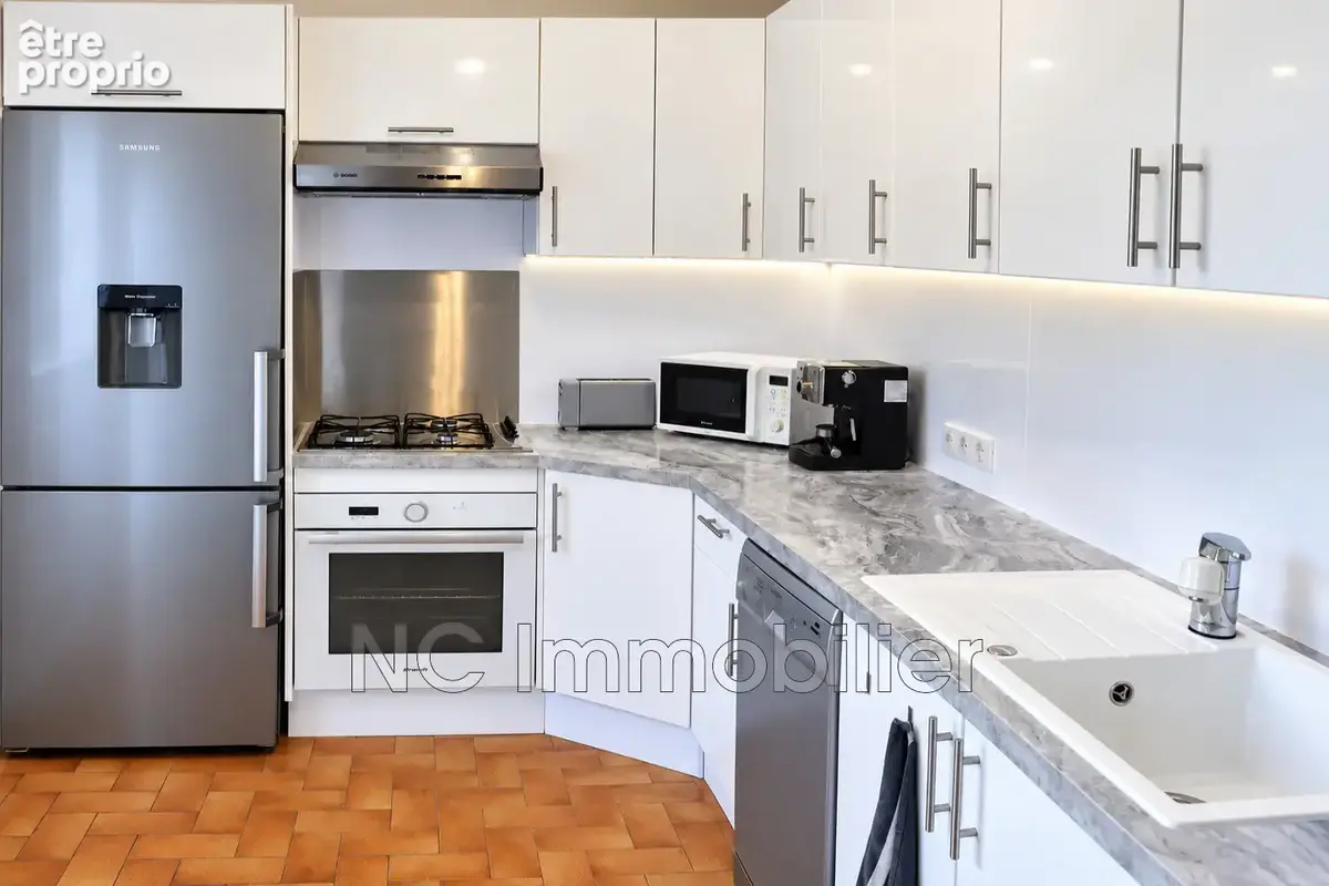 Appartement 3 pièces 63 m² à vendre à Antibes (06600) - photo 2