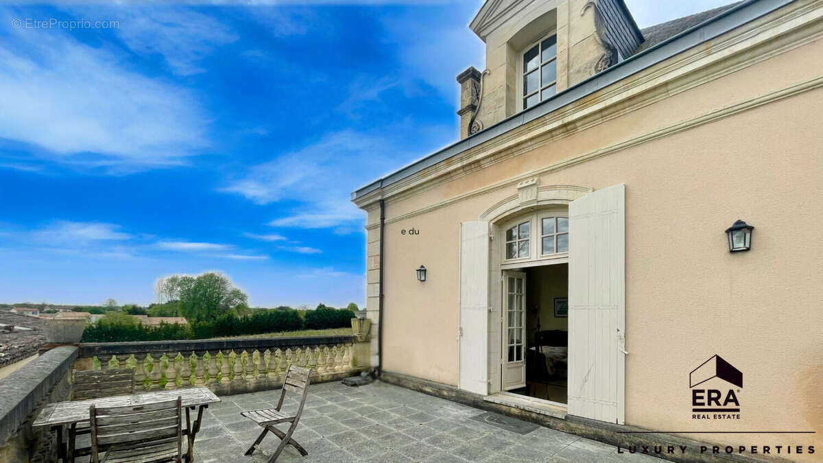 Maison à MOULIS-EN-MEDOC