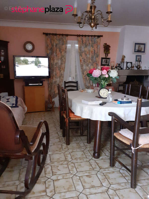 Maison à CONFORT-MEILARS