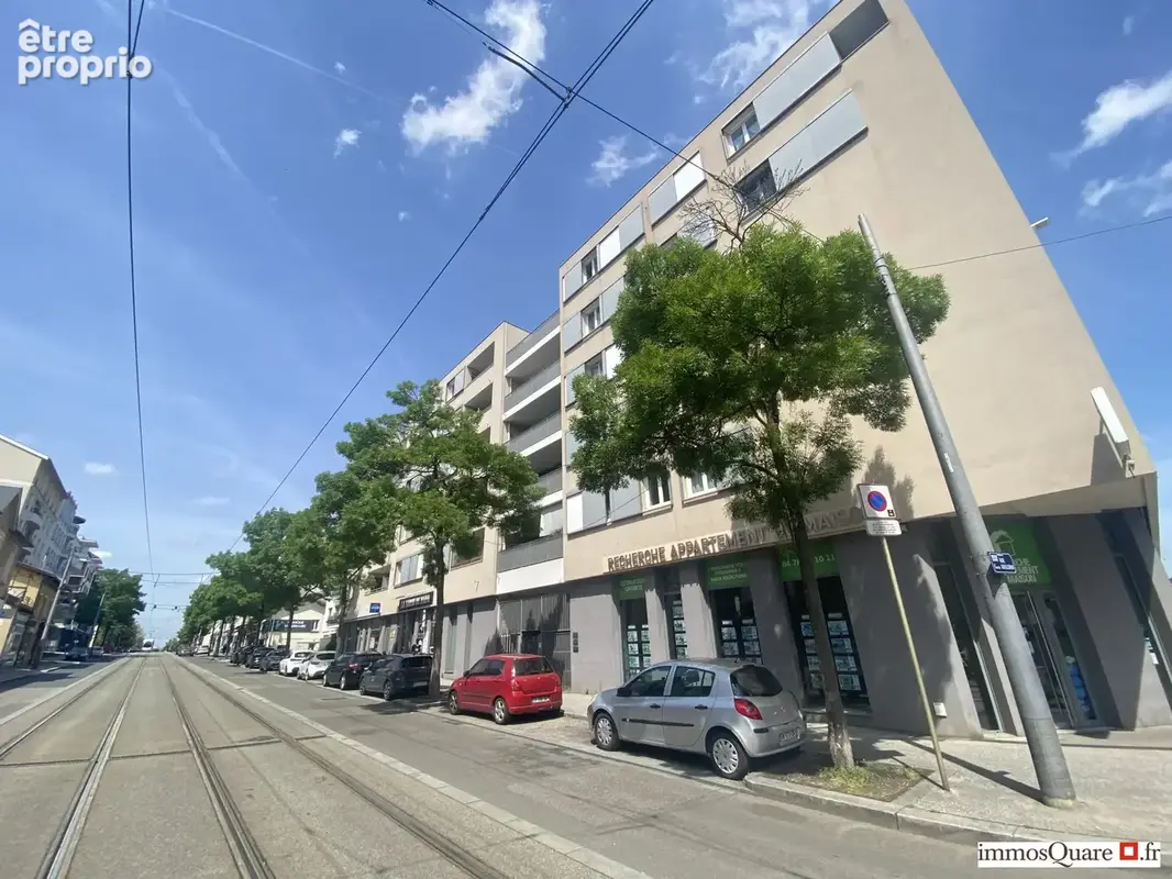 Appartement à BRON