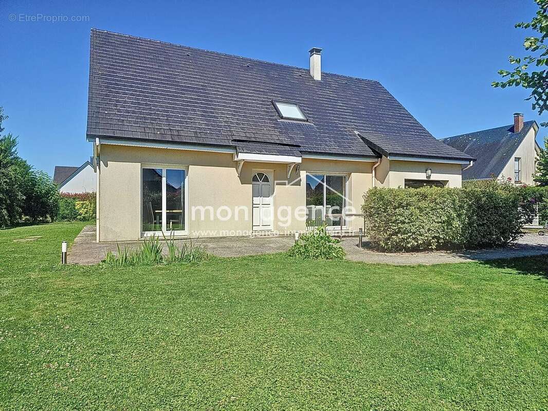 Maison à LA NEUVILLE-CHANT-D&#039;OISEL