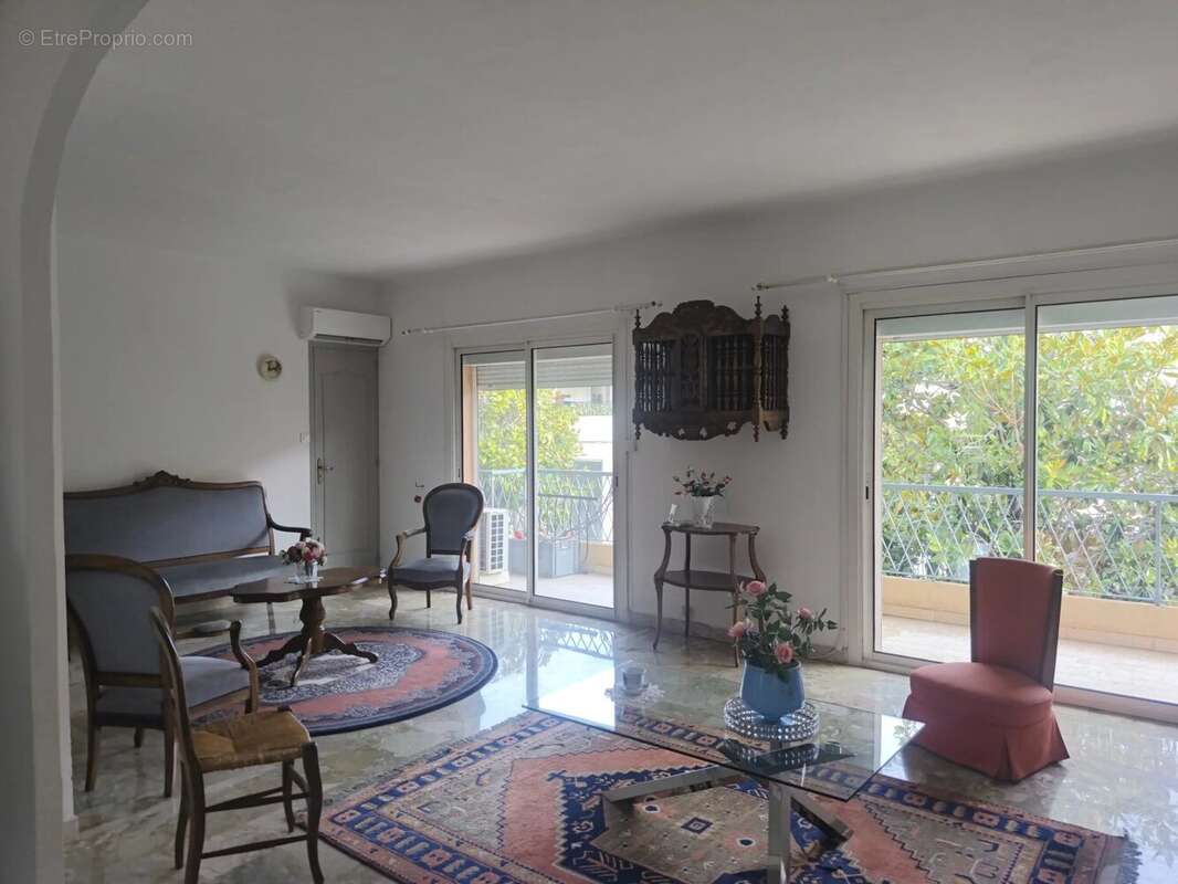 Appartement à SANARY-SUR-MER