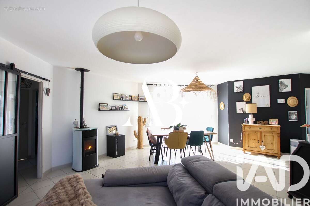 Photo 4 - Maison à ROAILLAN