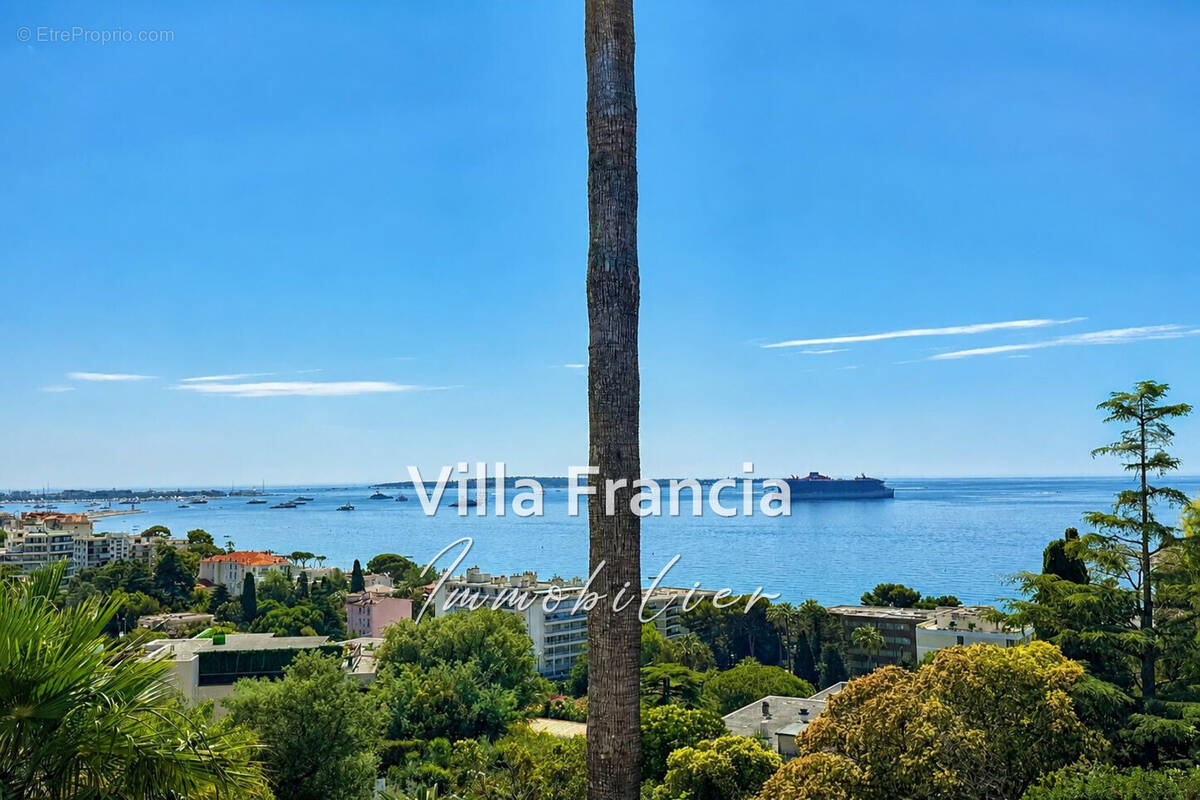 Appartement à CANNES