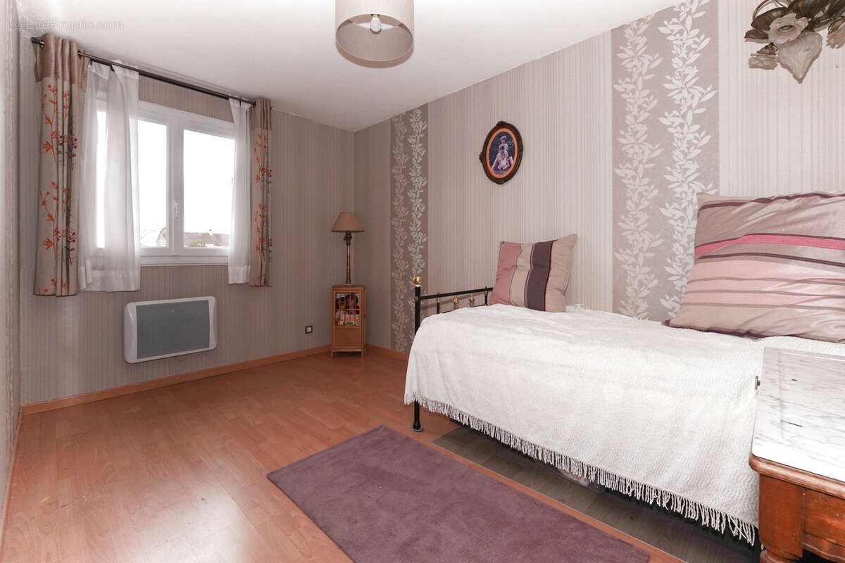 Maison à PONT-DU-CHATEAU