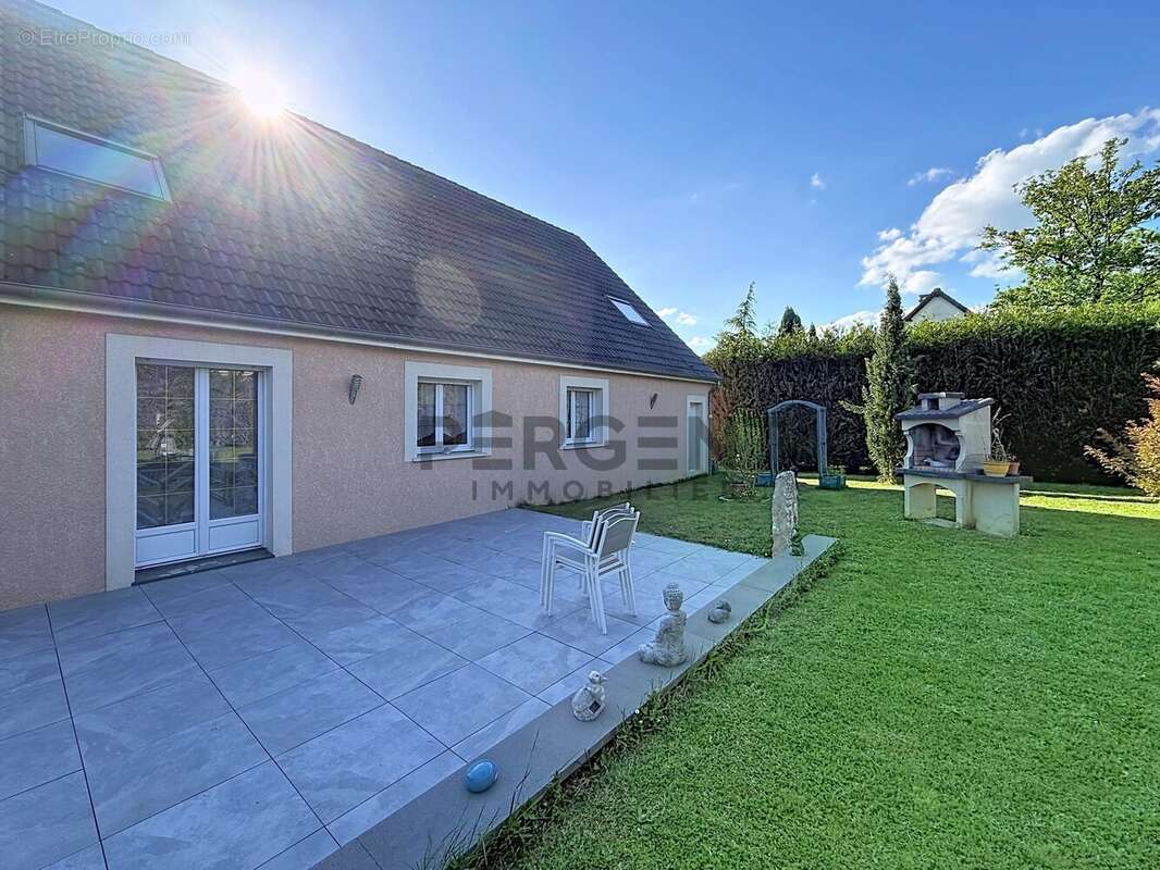 Maison à LA FRANCHEVILLE
