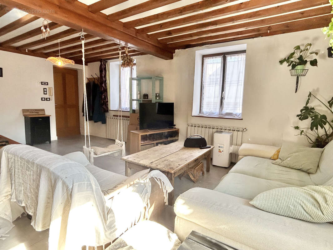 Appartement à POLLIONNAY