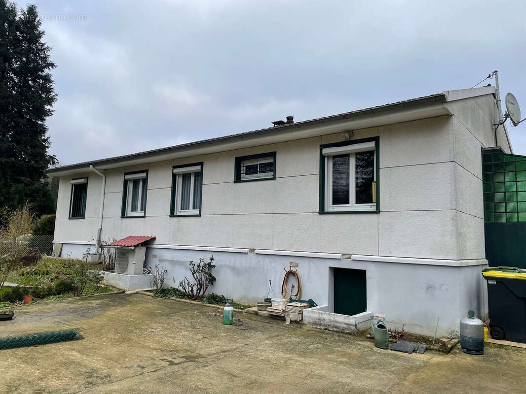 Maison à JOUY-SUR-MORIN