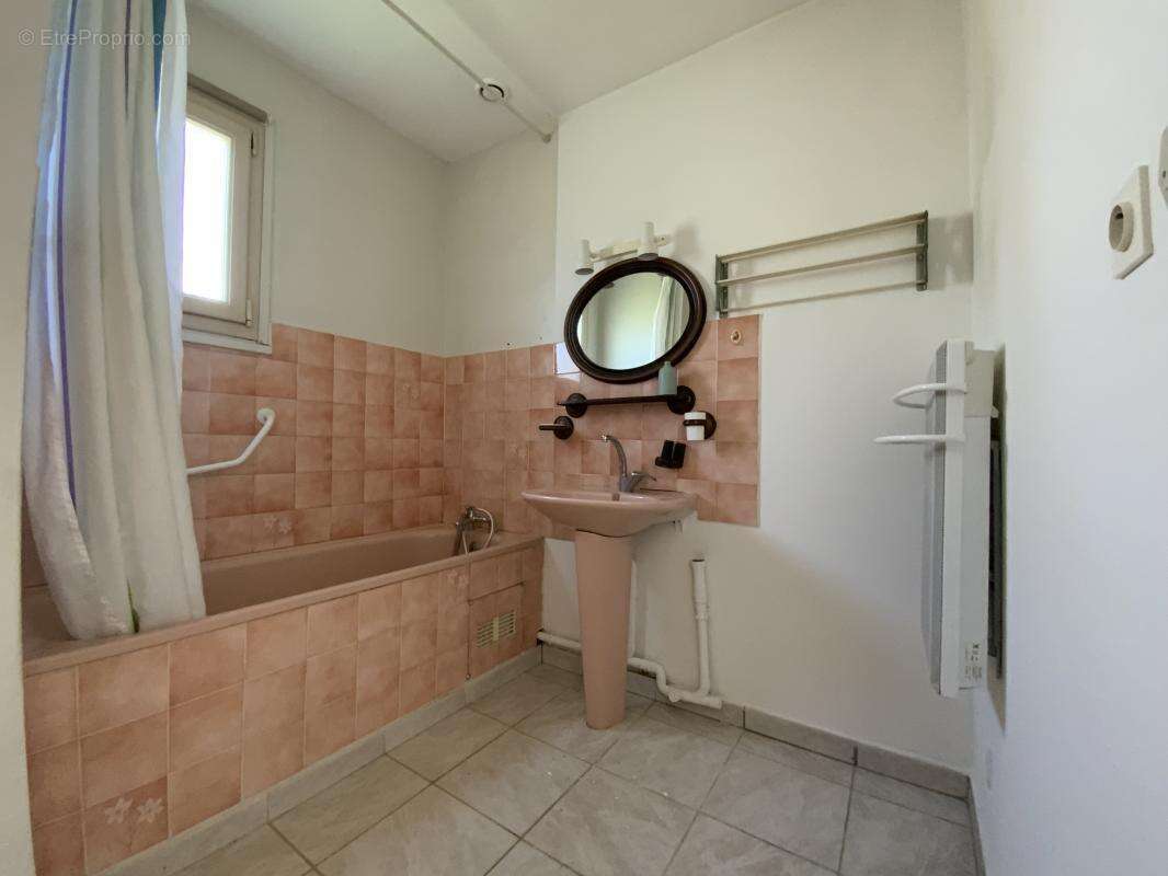 Maison à LE PALAIS-SUR-VIENNE