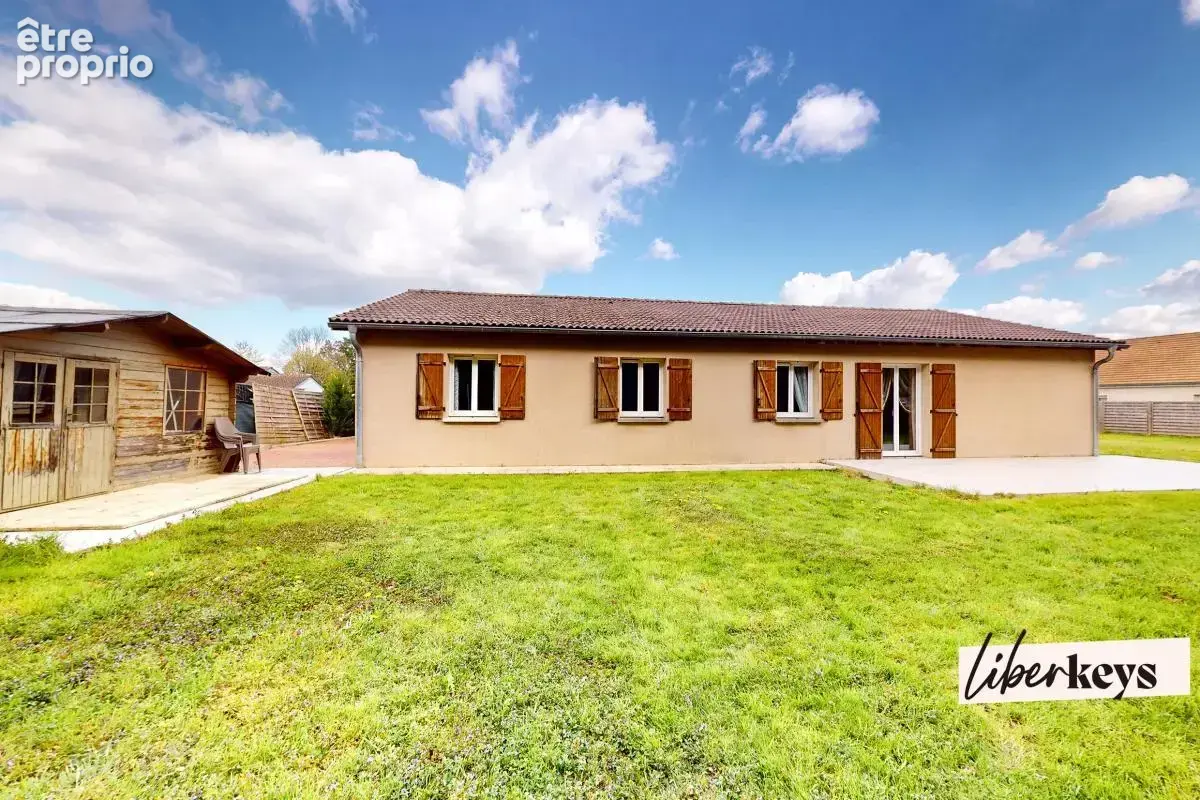 Saint rémy - villa plain pied non mitoyenne - salon 40 m² - 3 chambres - buanderie - 1185 m² terrain - photo 2