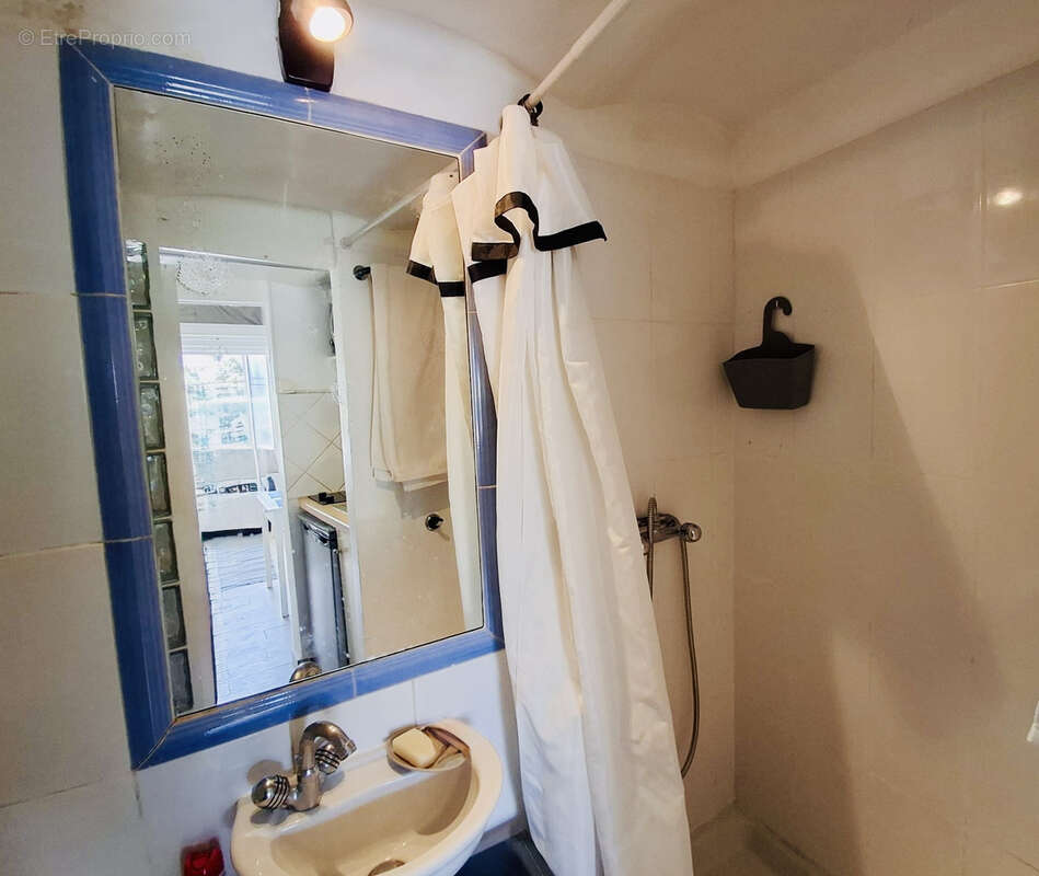 Appartement à MARSEILLE-7E