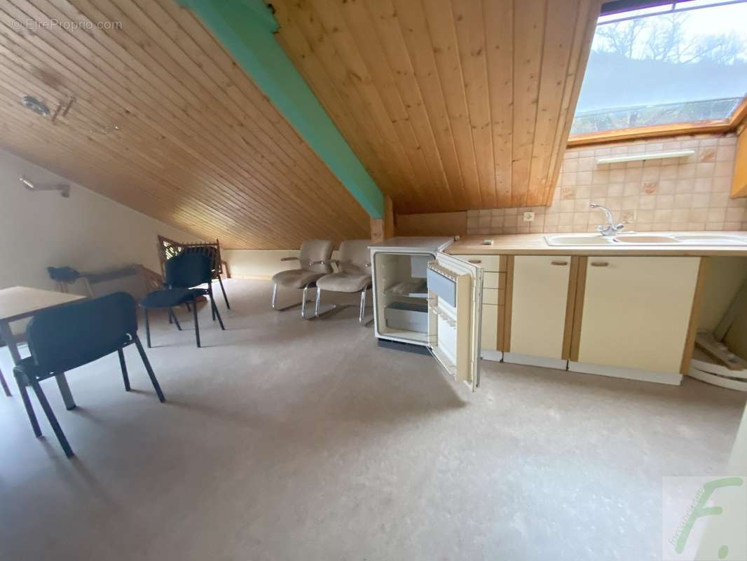 Commerce à LE CHATELARD