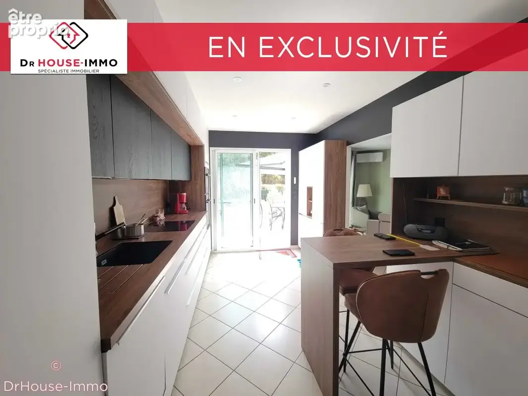Maison 132 m² à Saint-Gilles-Croix-De-Vie  - photo 12