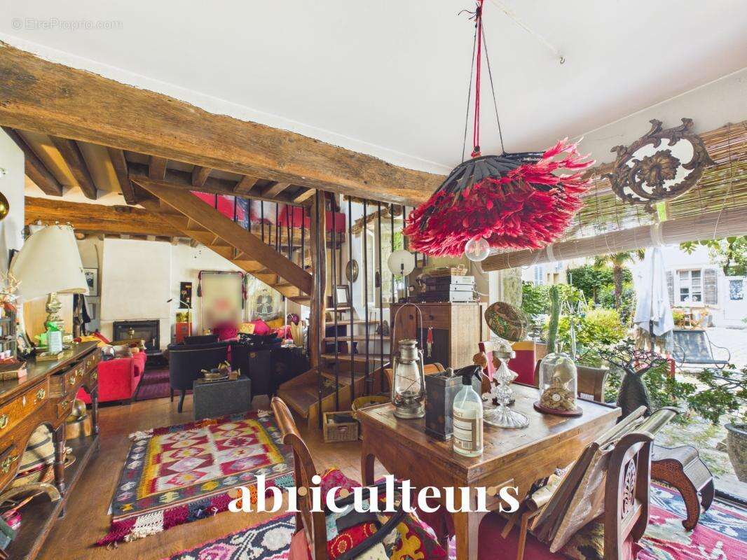 Maison Historique de Charme 103 m² – Cour Pavée & Terrasse – en vente à Le Pecq (78230) - photo 20