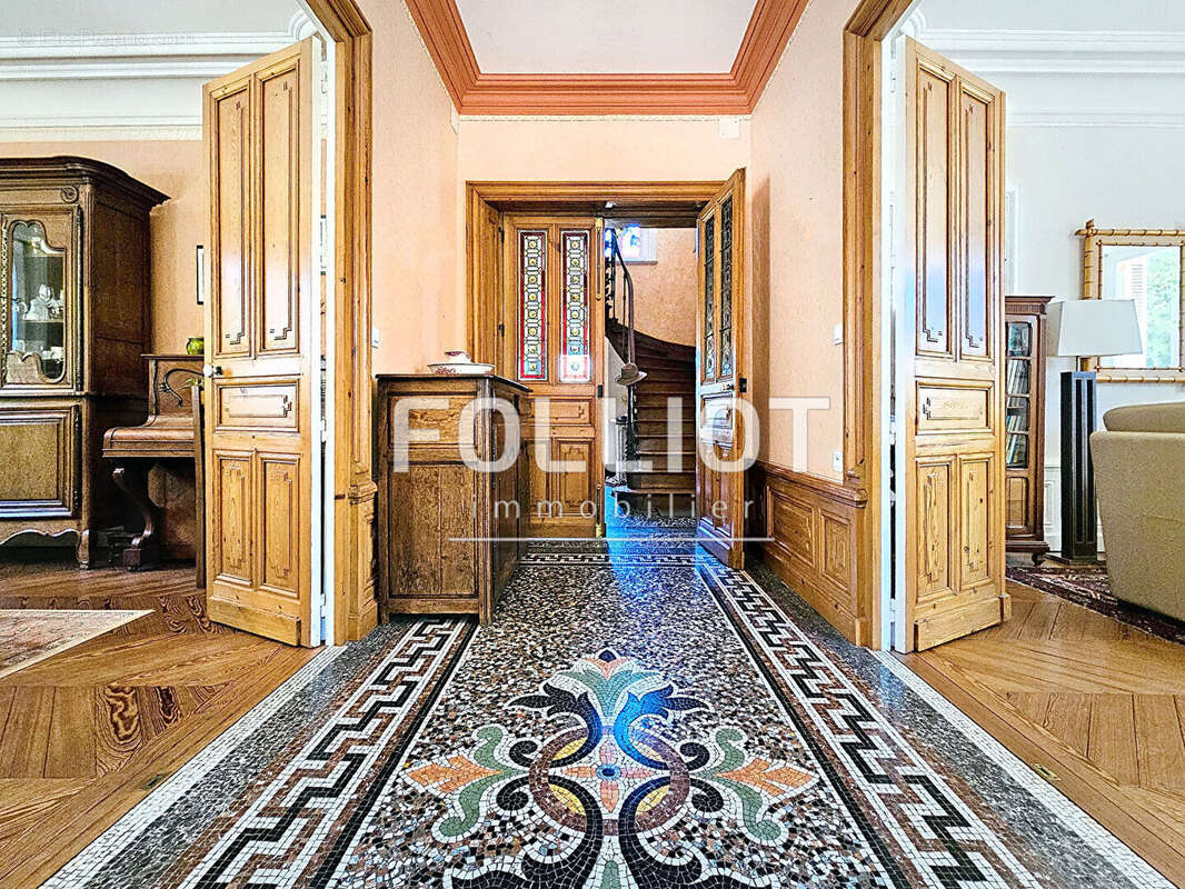 Maison de Maître du XIXe siècle -Ensemble immobilier remarquable au coeur de Douvres la Délivrande - photo 3