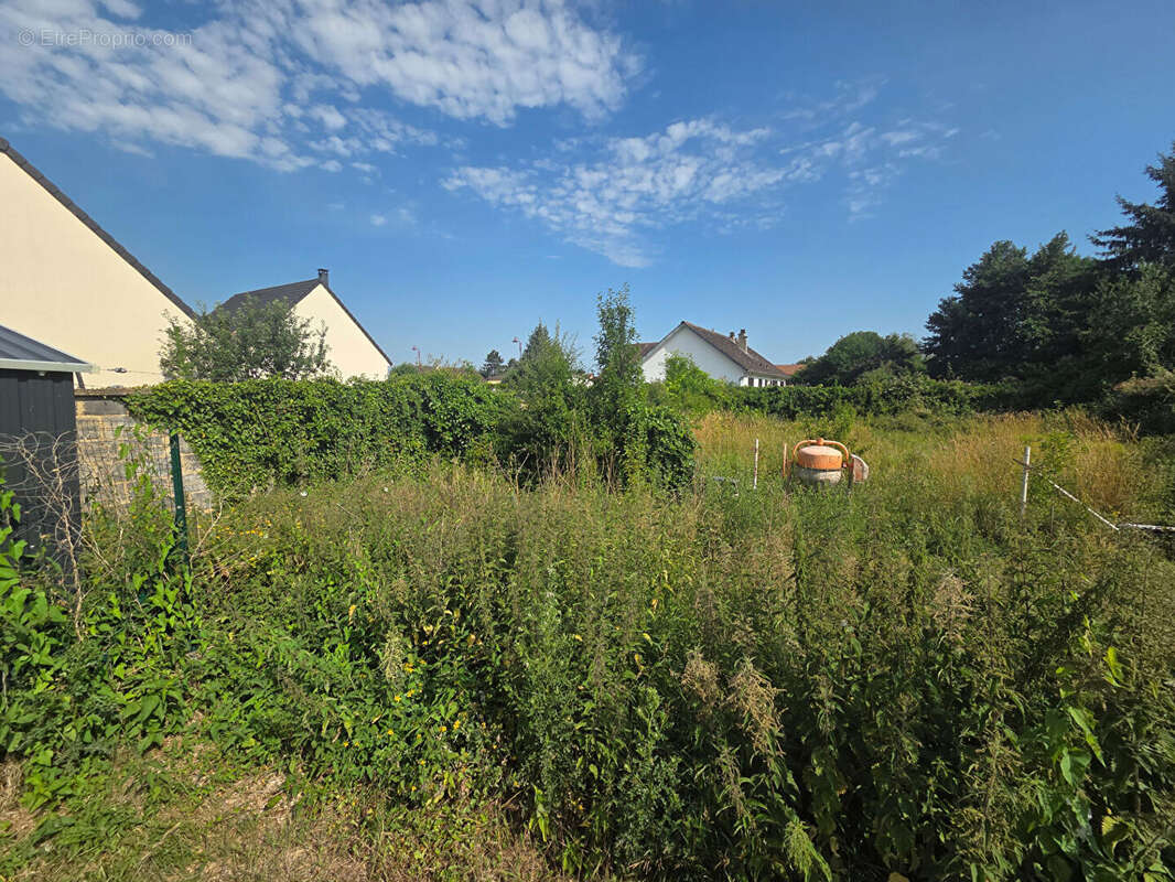 Terrain à SAINT-PIERRE-LES-ELBEUF
