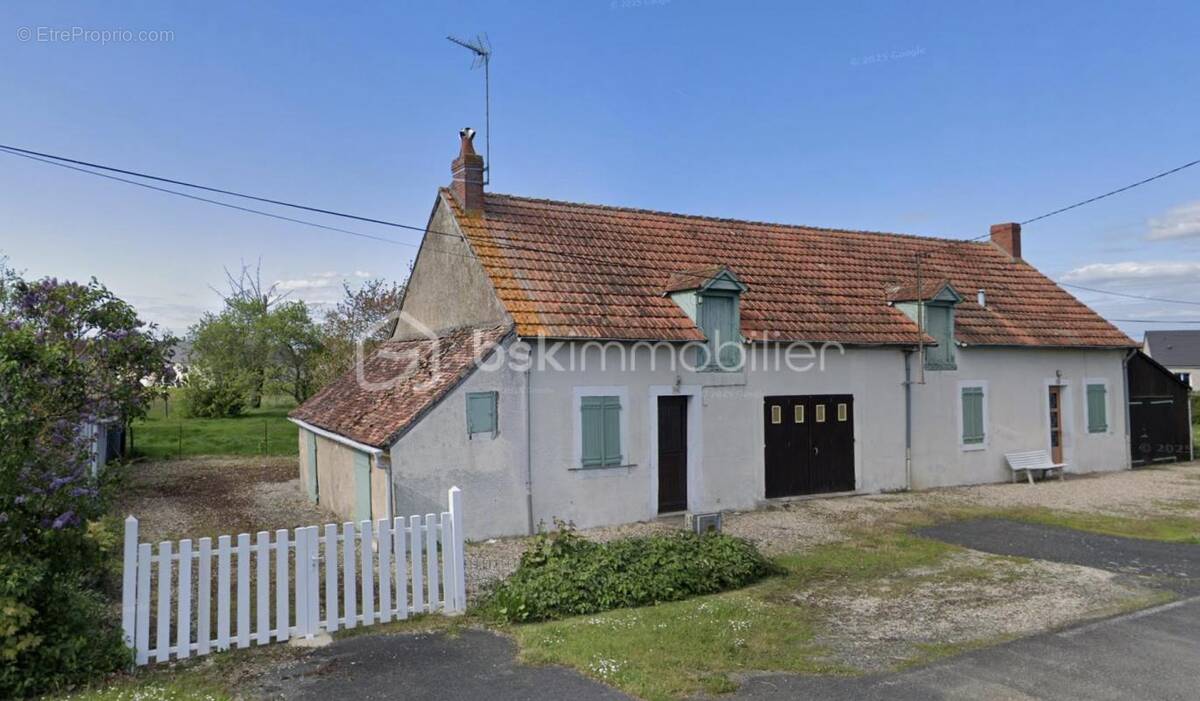 Maison à MONTIERCHAUME