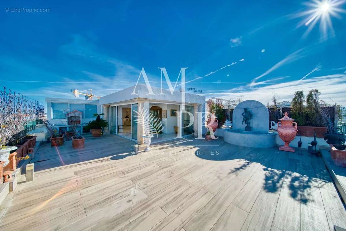 Appartement à CANNES