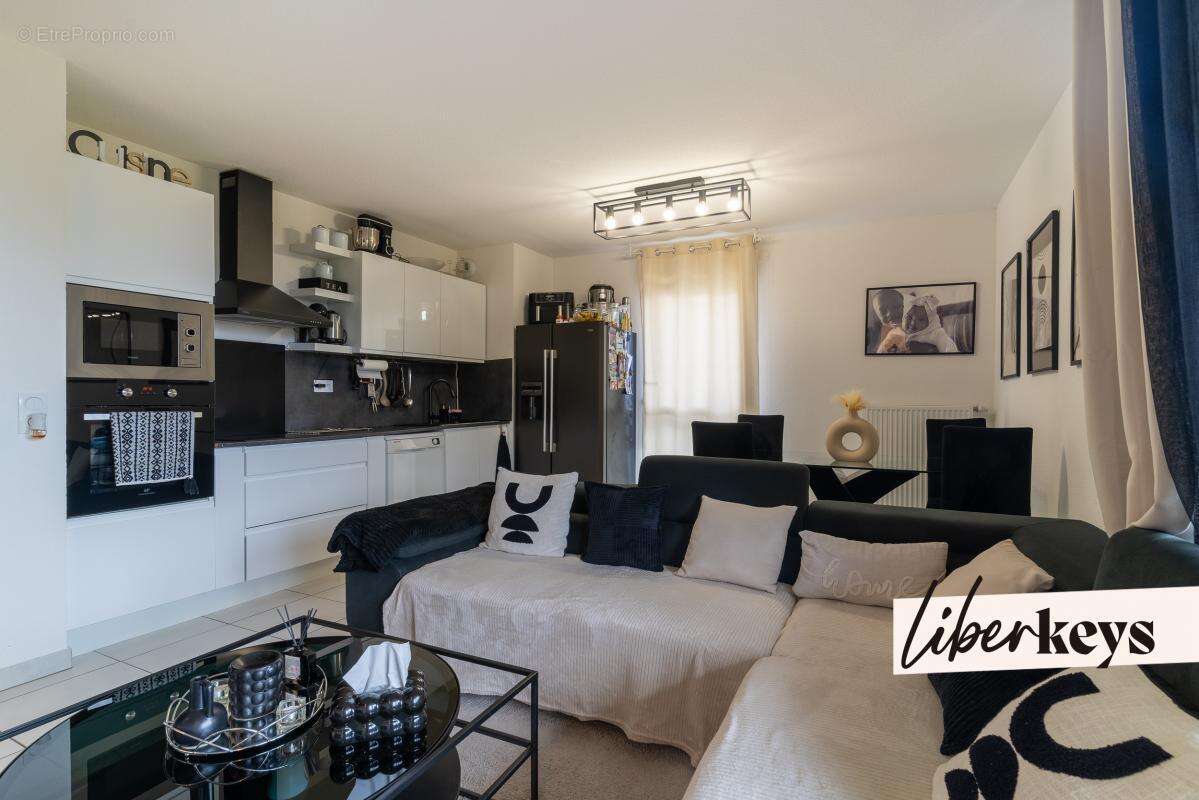 Appartement à PORT-DE-BOUC